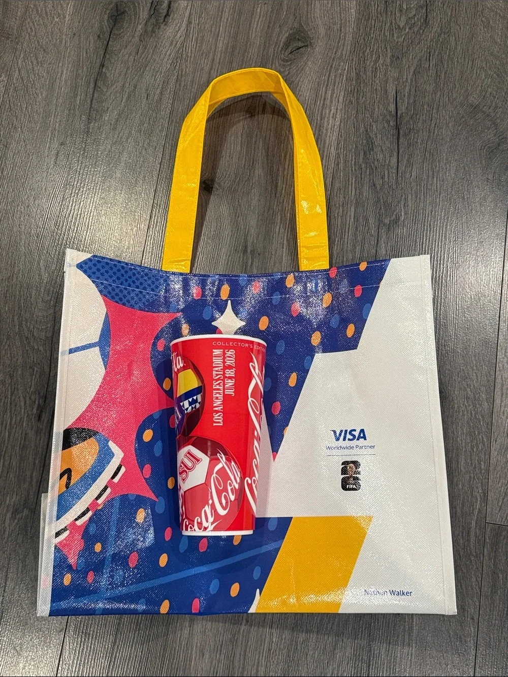 🧨2026 World Cup in Los Angeles 6/18/2026 collector cup & Visa bag FIFA